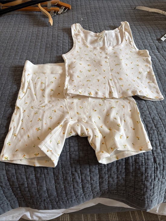 SKIMS Other - White Floral Tank & Shorts Set